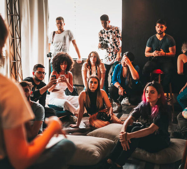 Public Speaking Skills - Pexels: bertellifotografia